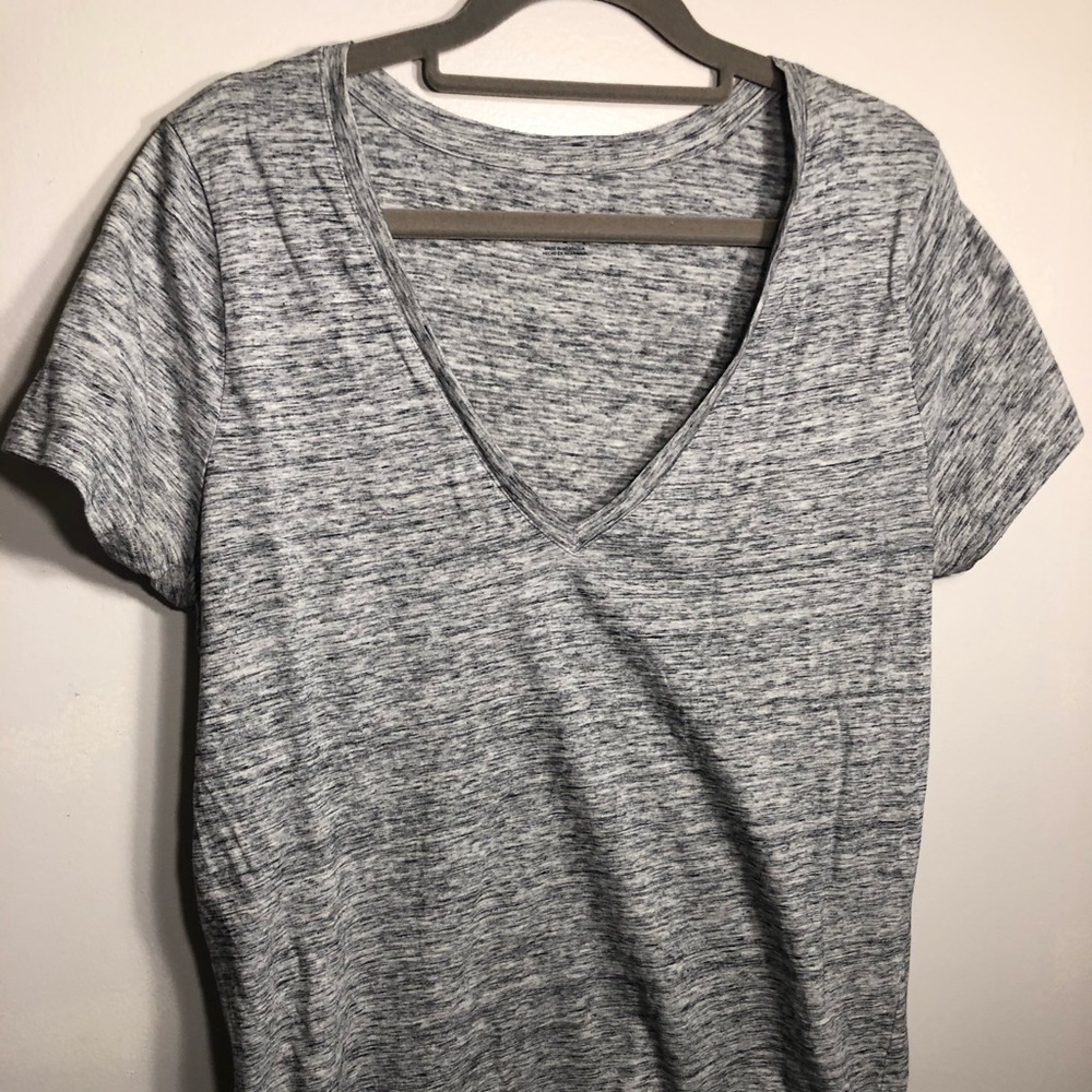 Merona  vneck T-shirt